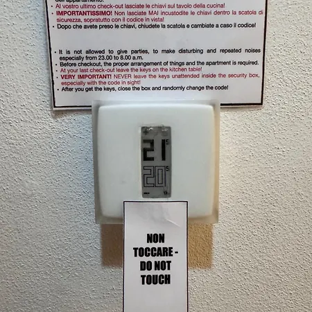 Aduepassidallafiera شقة *