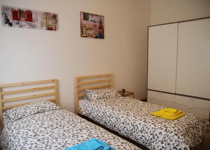 Appartement Aduepassidallafiera *